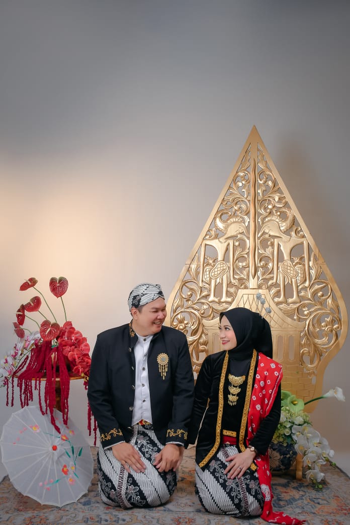 Mulyani & Peggy310126