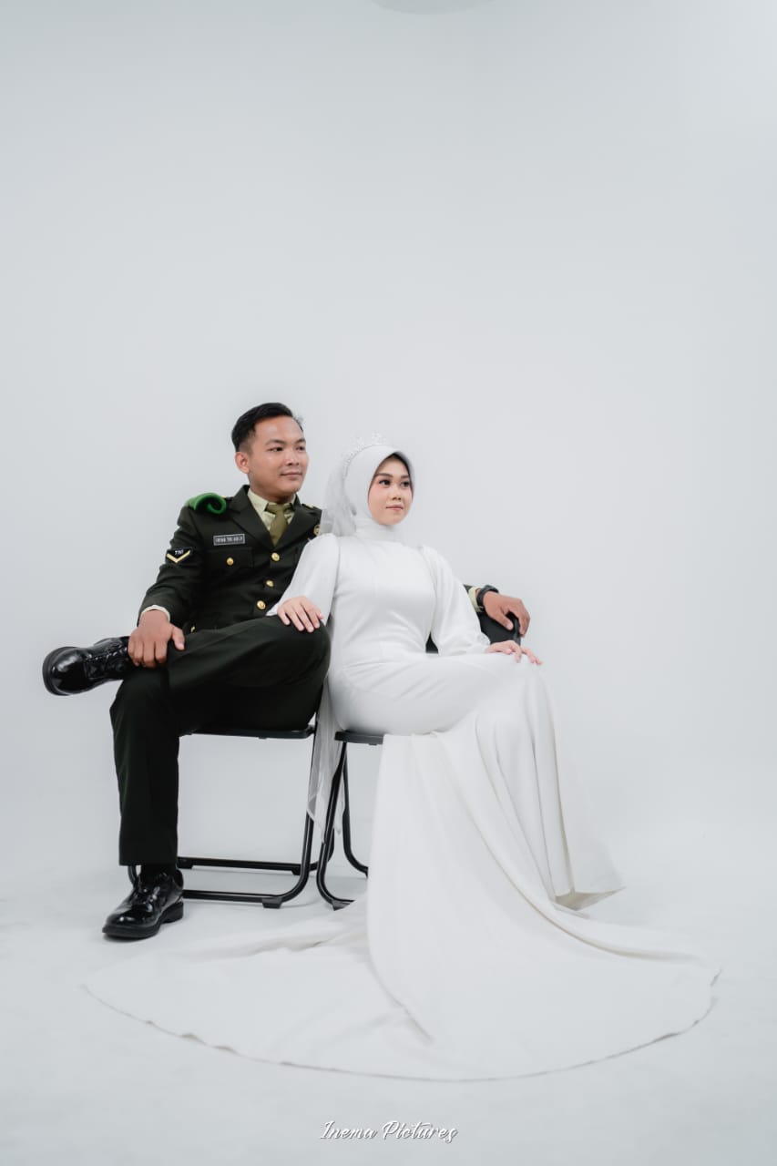 Arina & Irfan100126