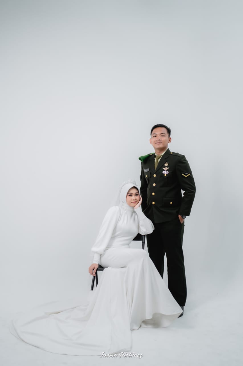 Arina & Irfan100126