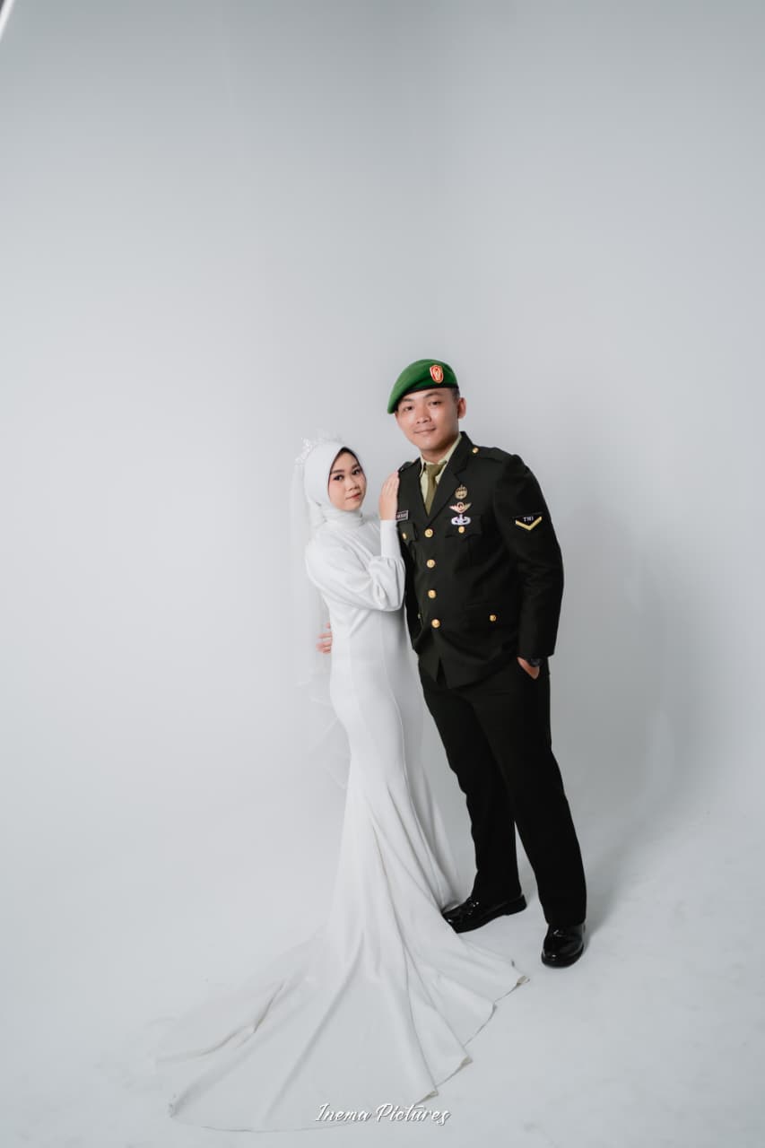 Arina & Irfan100126