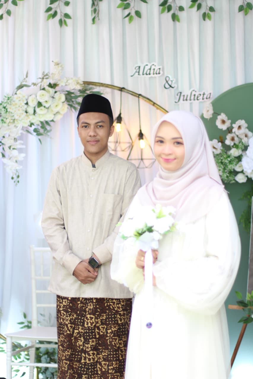 Julieta & Aldia100226