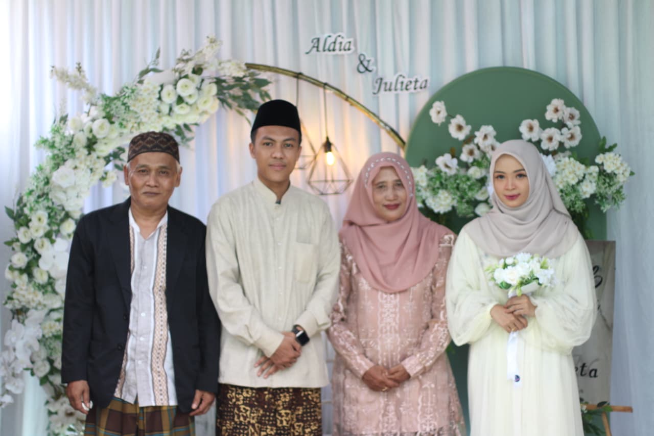 Julieta & Aldia100226