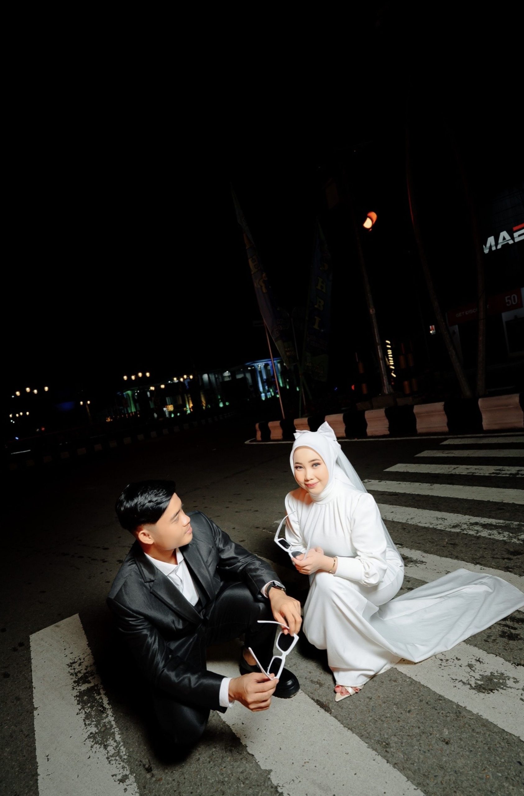 Resika & Seman050426