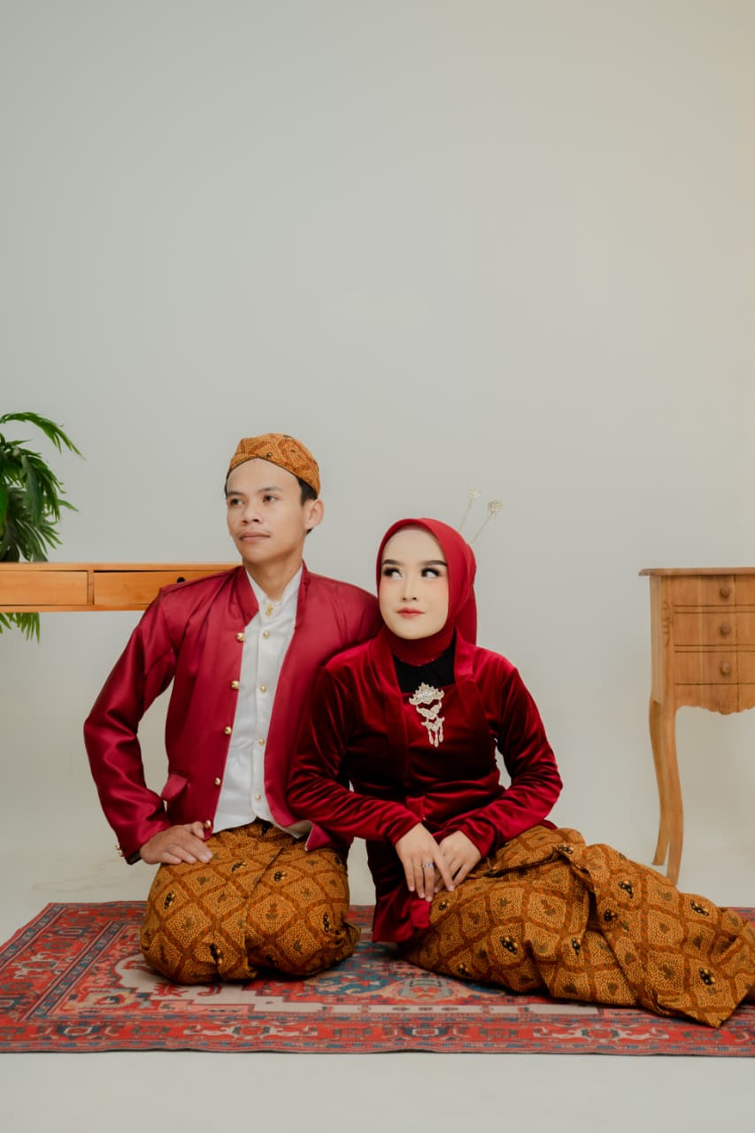 Ratna & Ikhsan120426