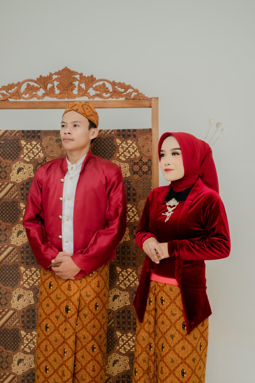 Ratna & Ikhsan120426