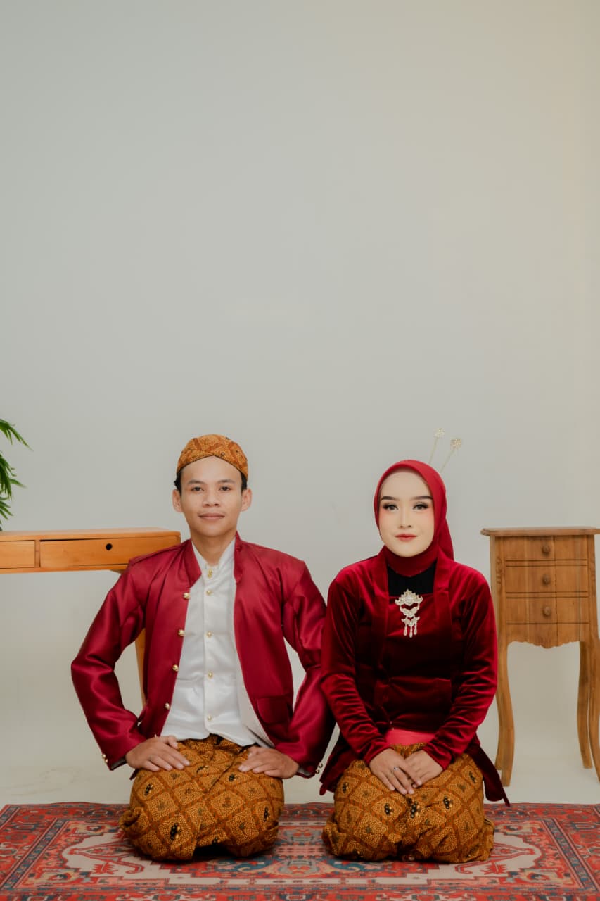 Ratna & Ikhsan120426