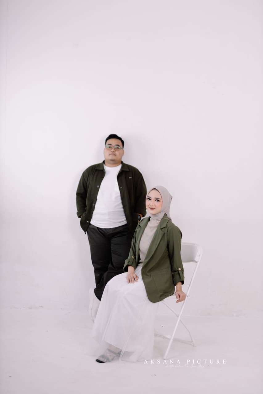 Nadia & Reva020526