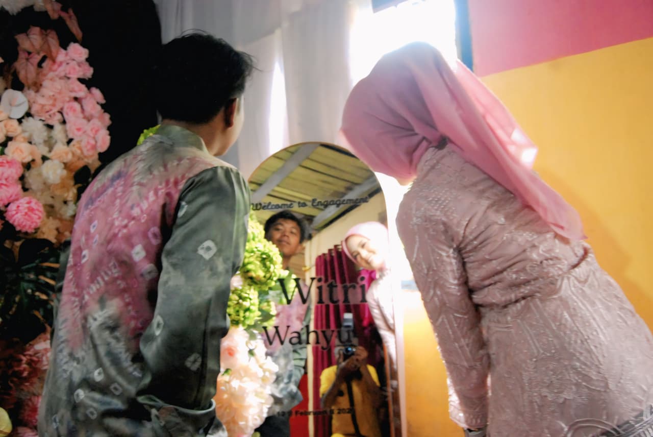 Witri & Wahyu100526