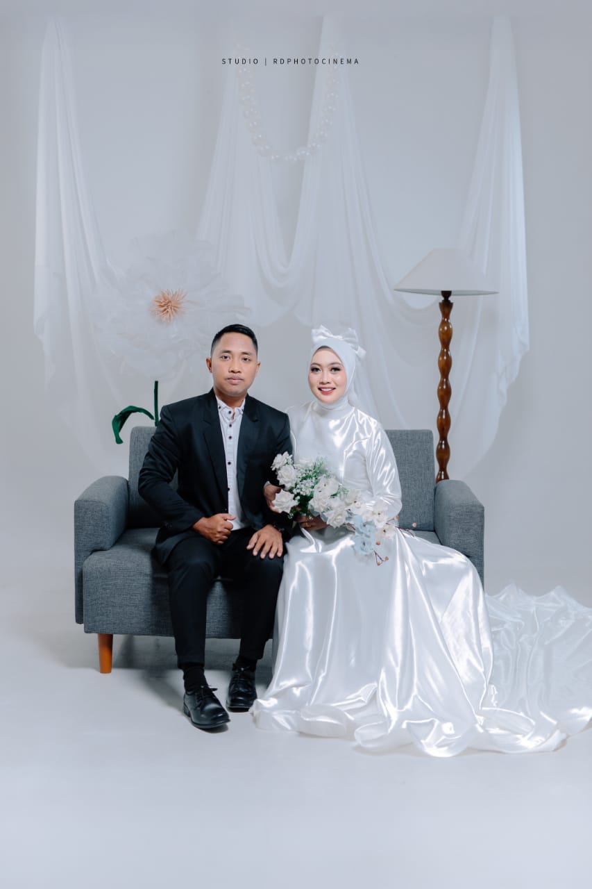 Tari & Hardy180426