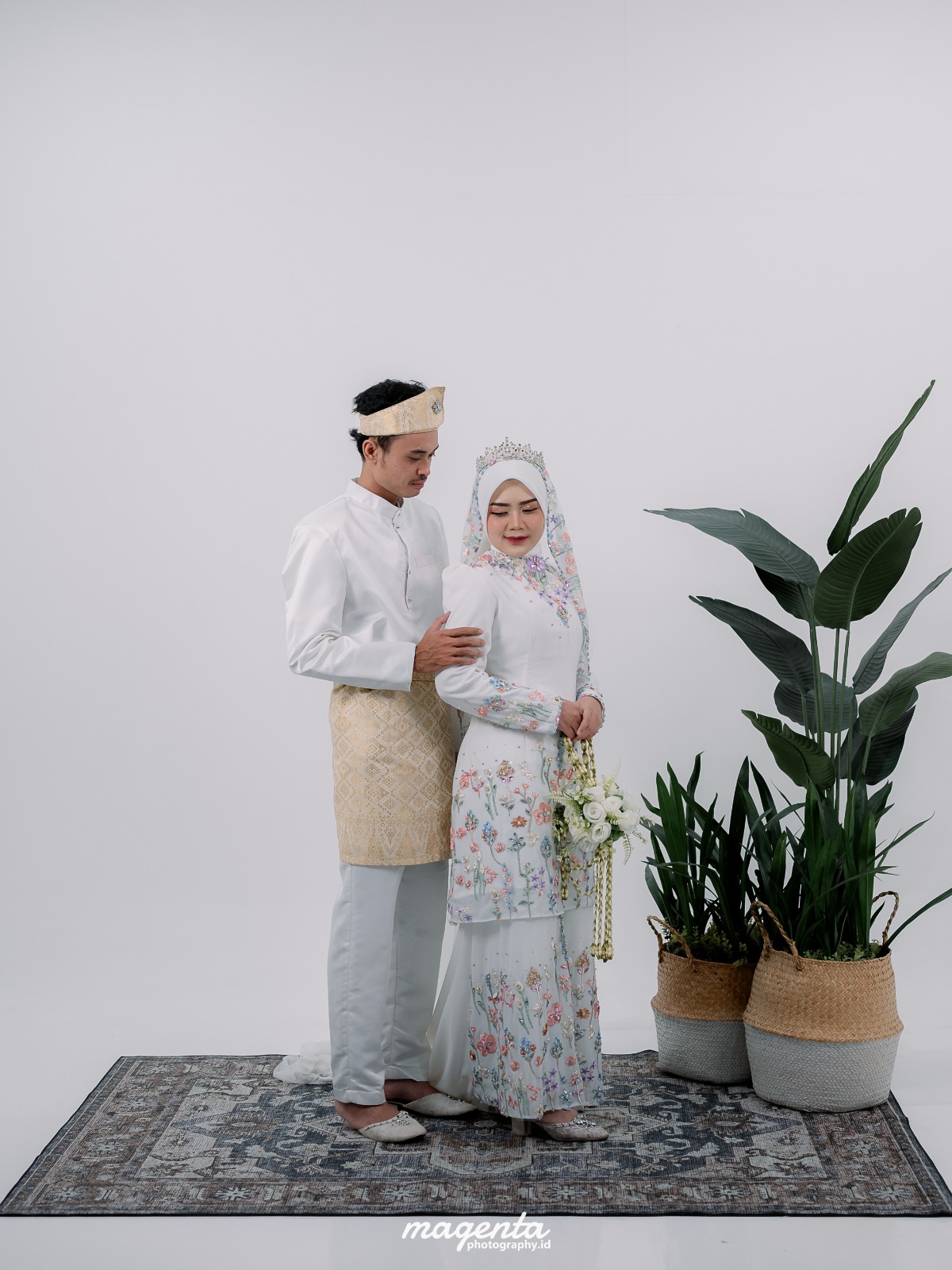 Dwi & Latif190426