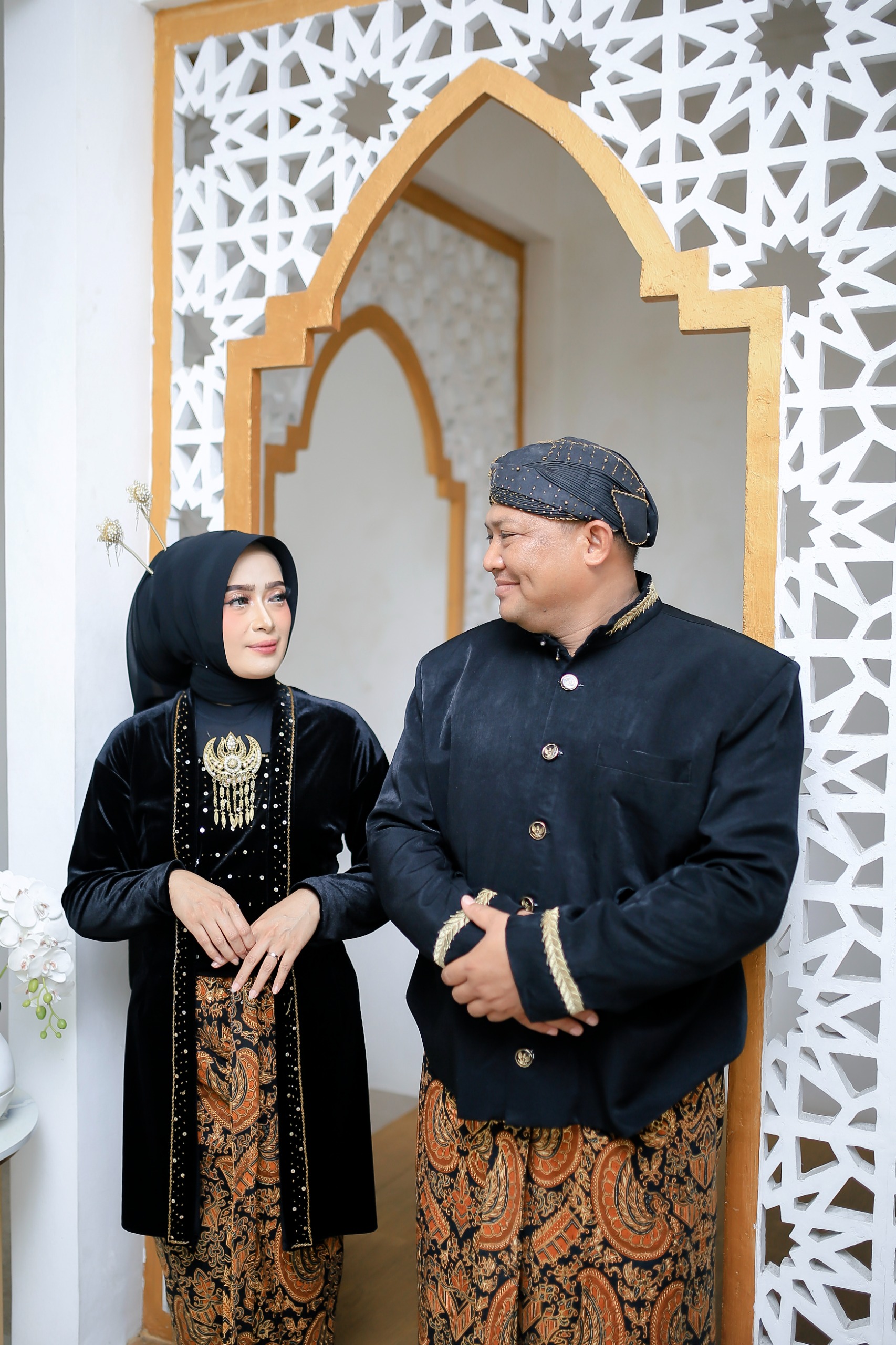 Amri & Dharma 190426