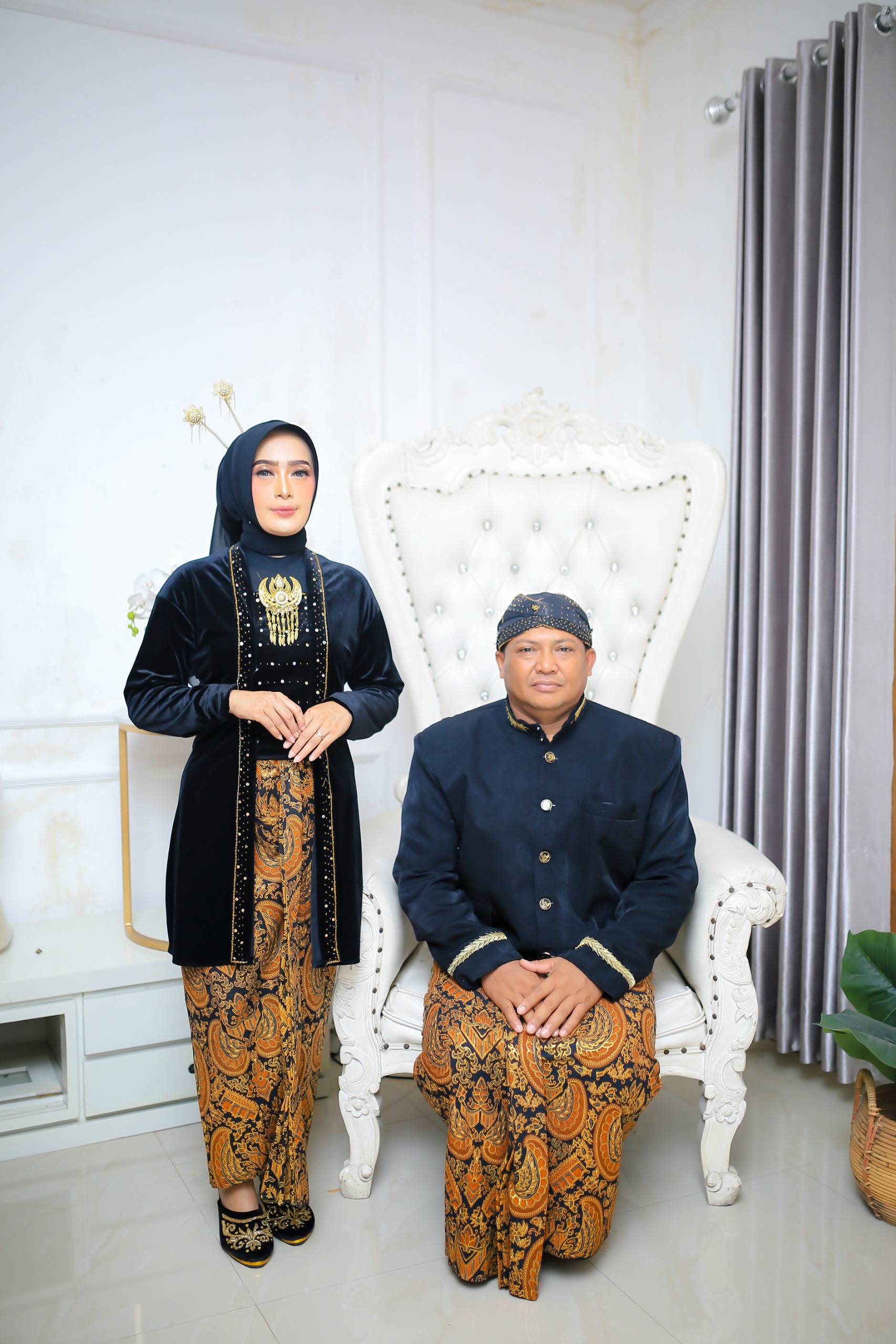 Amri & Dharma 190426
