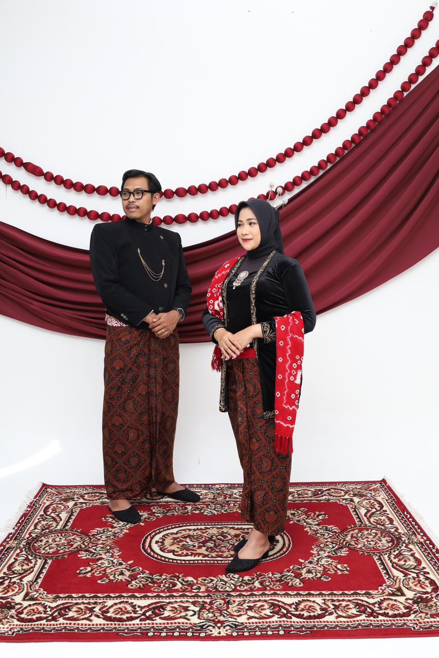 Putri & Ibnu020526