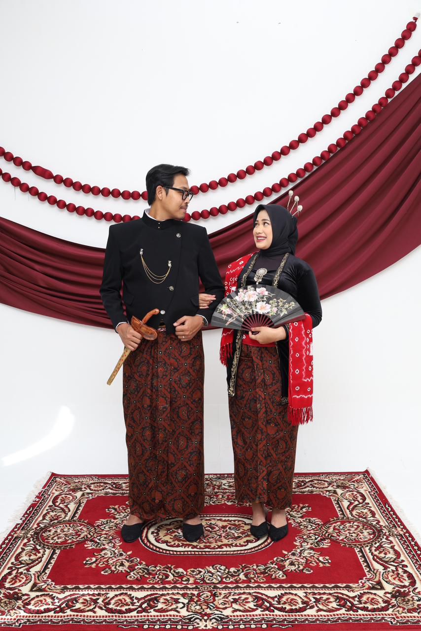Putri & Ibnu020526