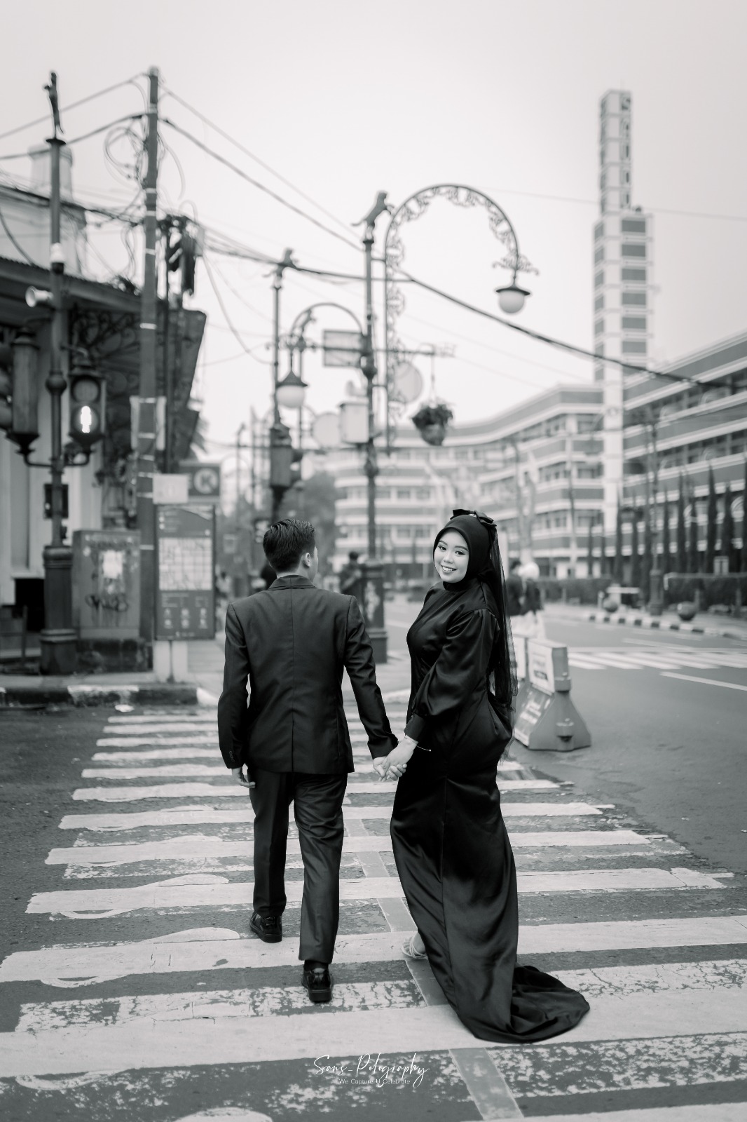 Devi & Algi100526