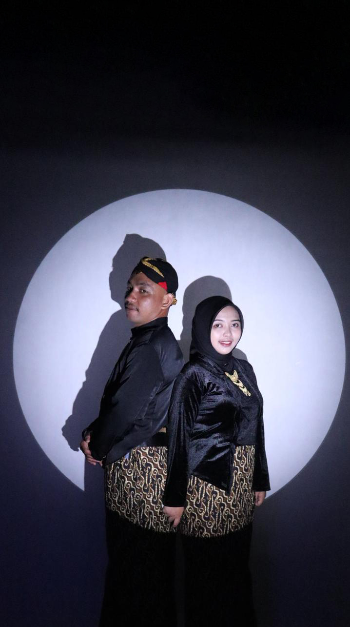 Isa & Melya 120626