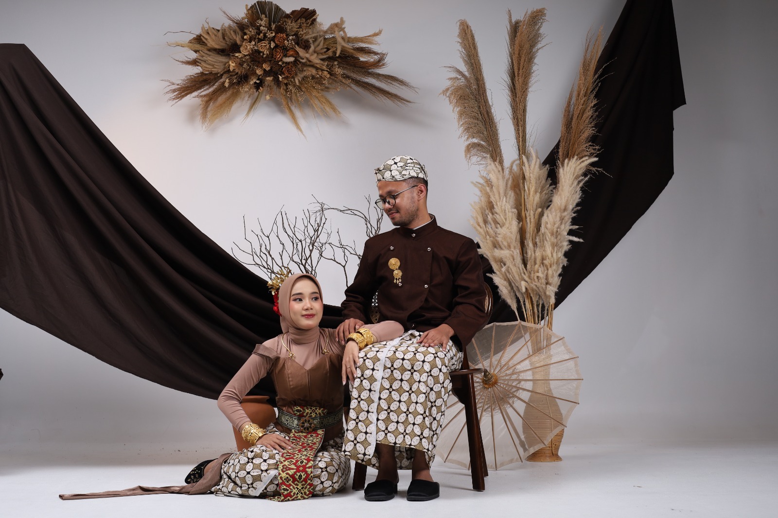 Bella & Hudiya 230526