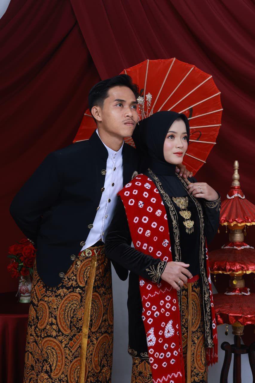 Chriestin & Iqbal070626