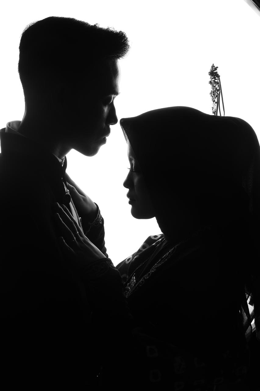 Chriestin & Iqbal070626