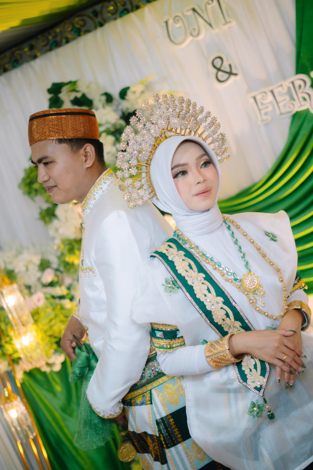 Sriwahyuni & Feri140626