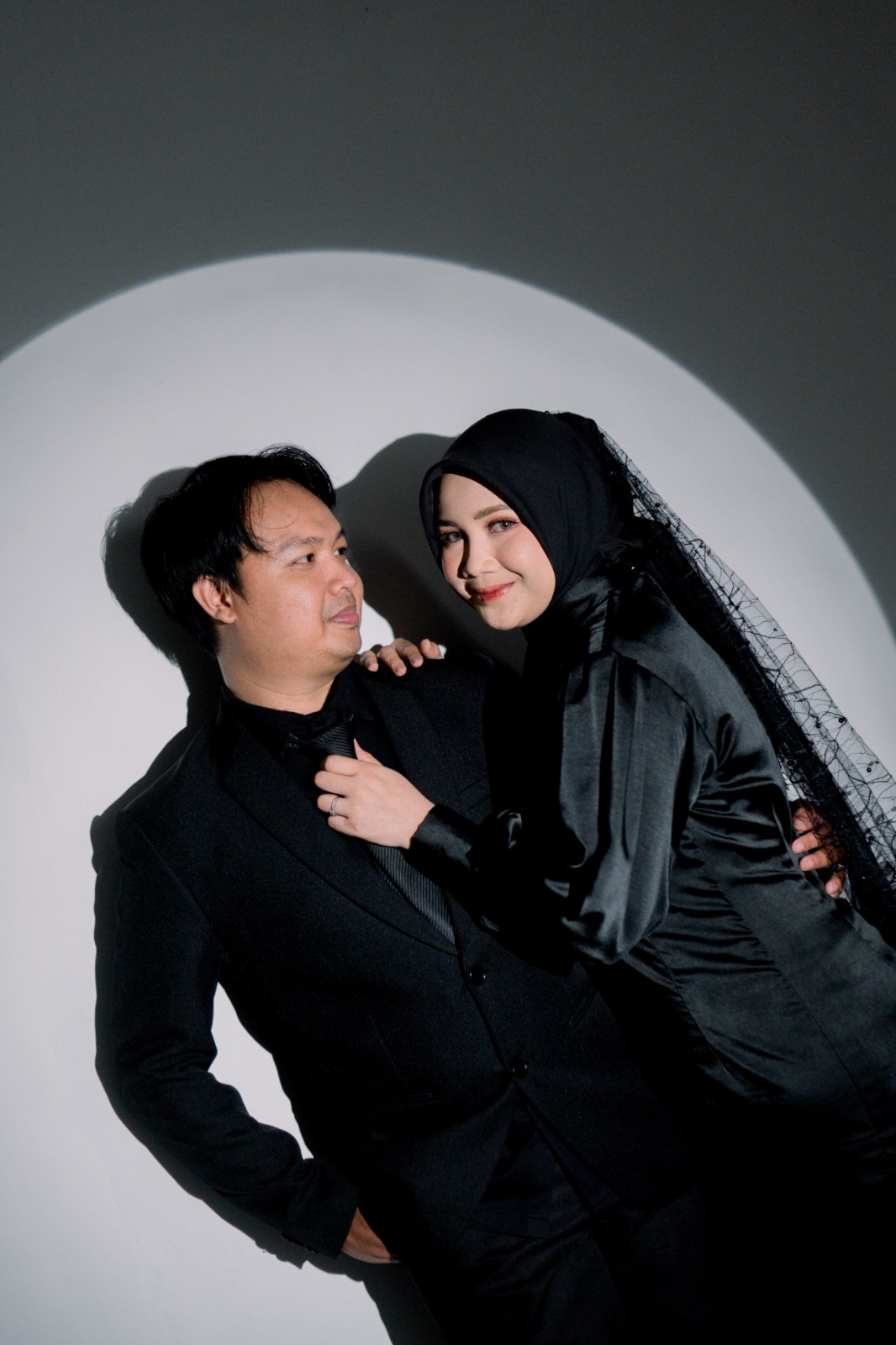 Diinaar & Adi060626