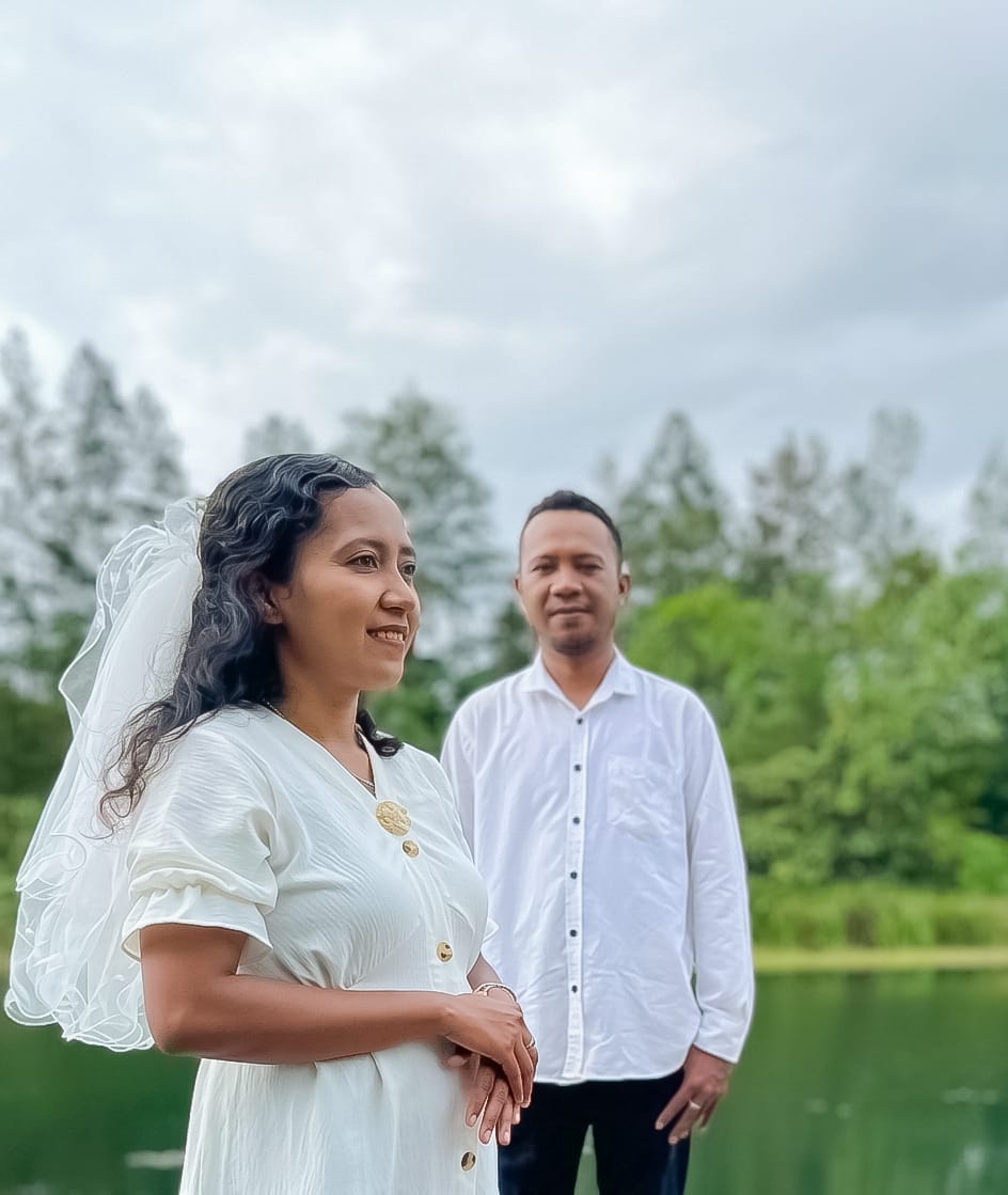 Raymond & Anita290526