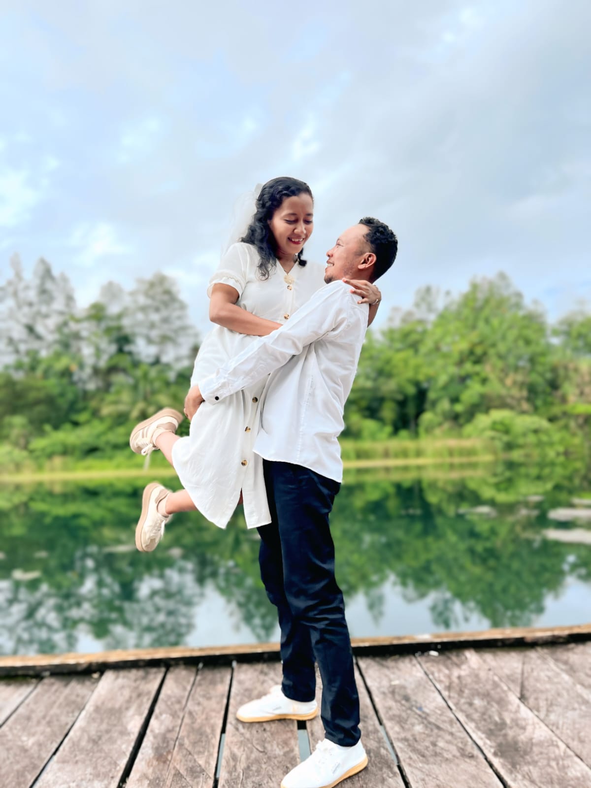 Raymond & Anita290526