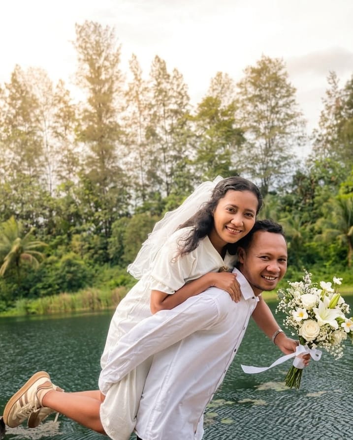 Raymond & Anita290526