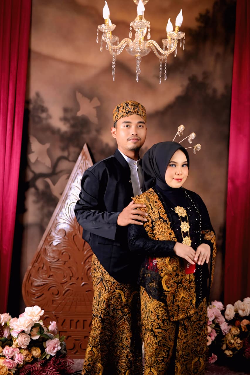 Yola & Adit130626