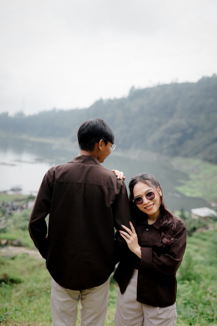 Afrilia & Kristian260626