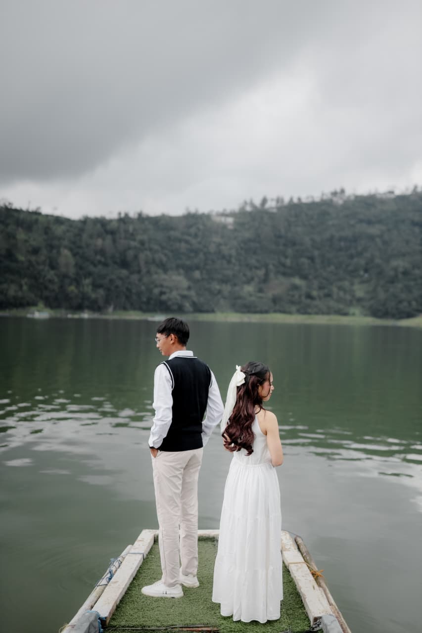 Afrilia & Kristian260626