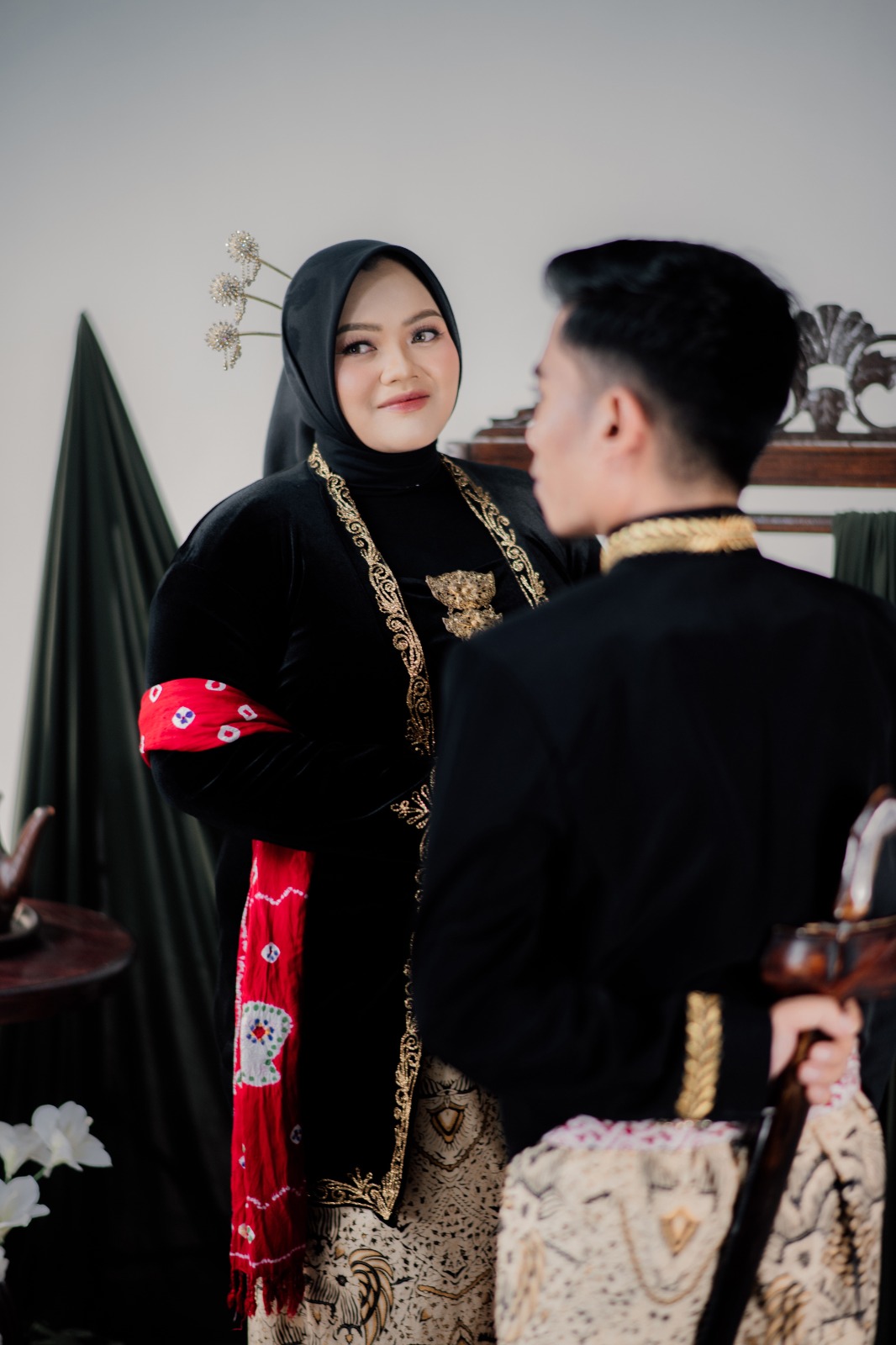 Aneu & Anwar100626
