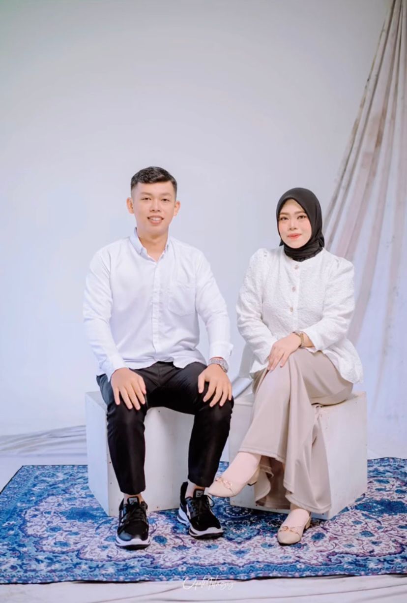 Heni & Dicky210626