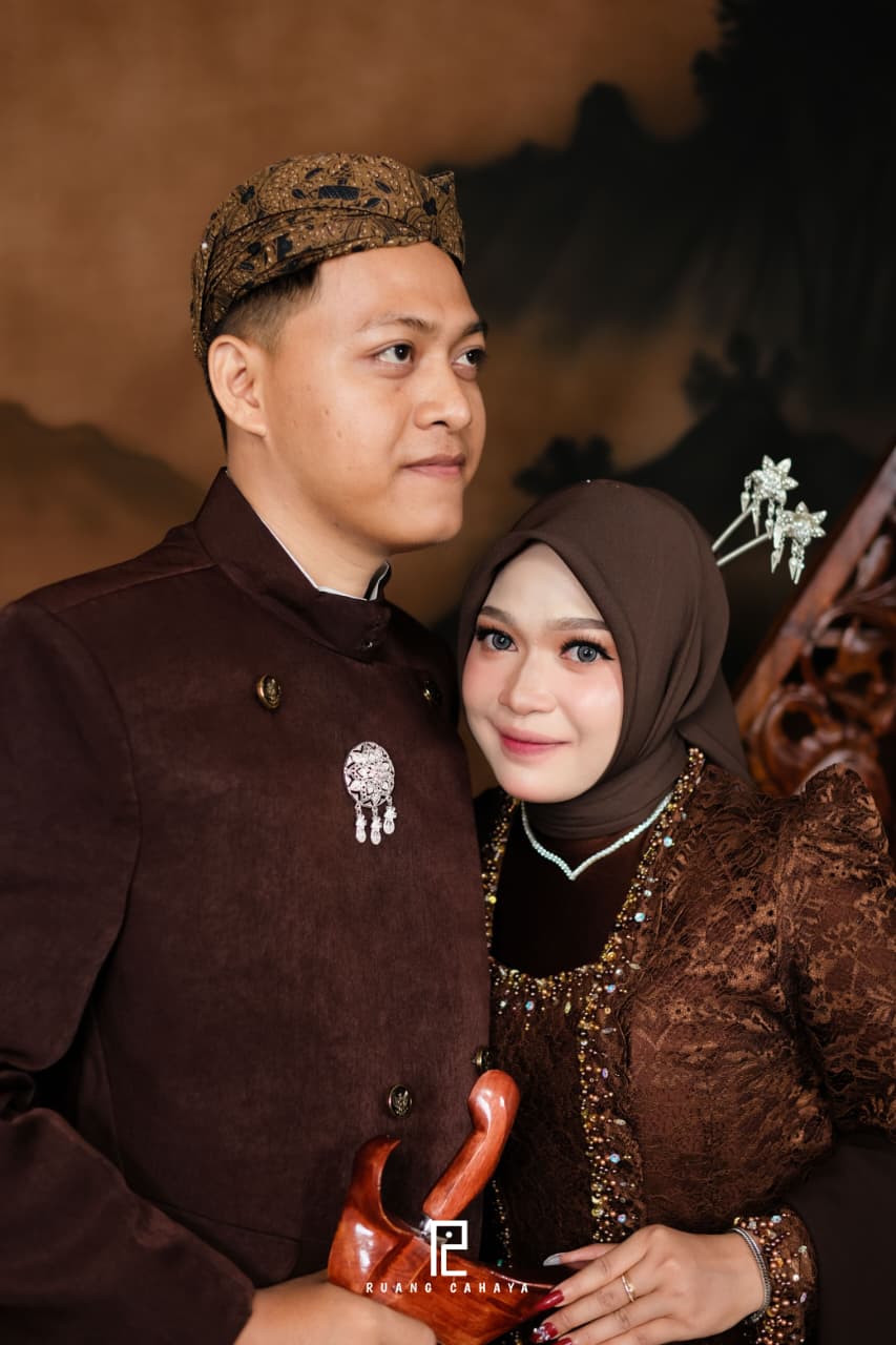 Laili & Dwi170826