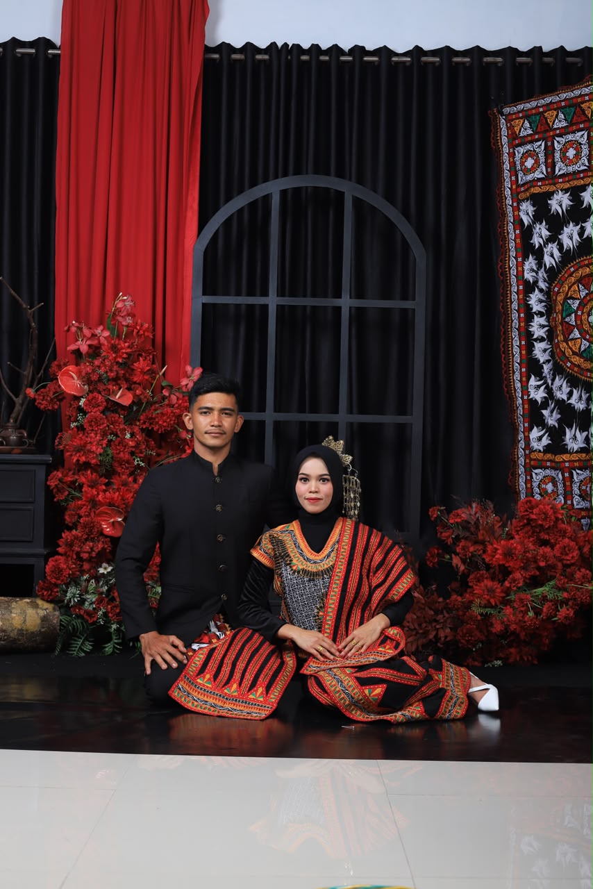 Ayu & Fitra210726