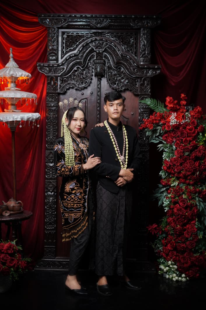 Dinia & Dava221126